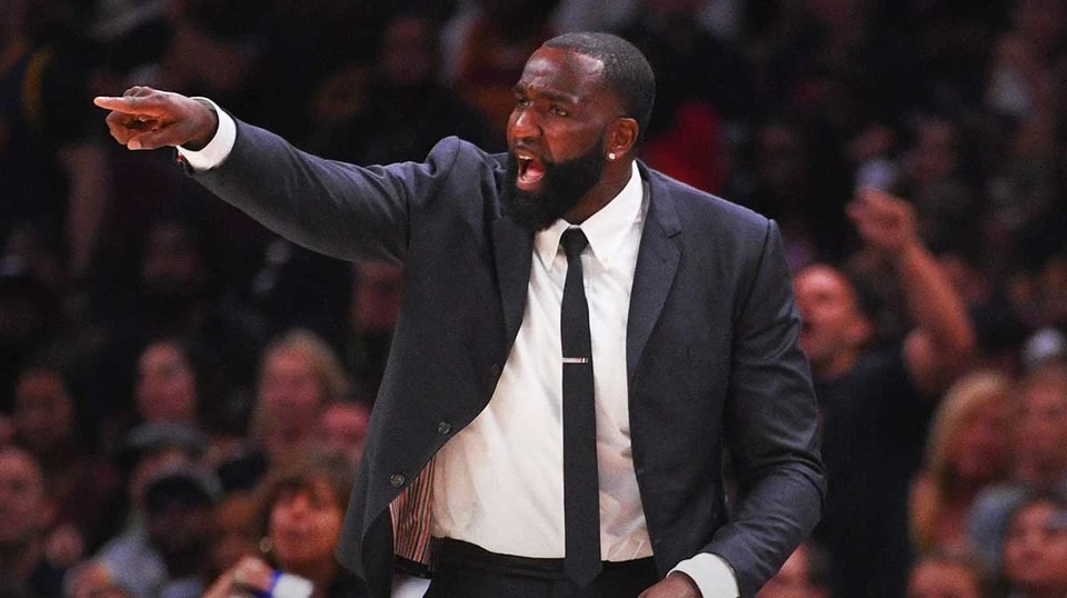 篮球有关, 年来的第一