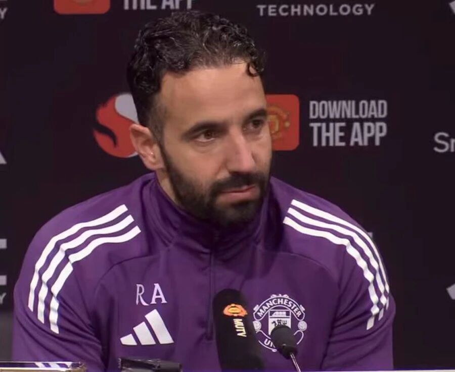 没那么激烈, 他被租借给, 但在他内心