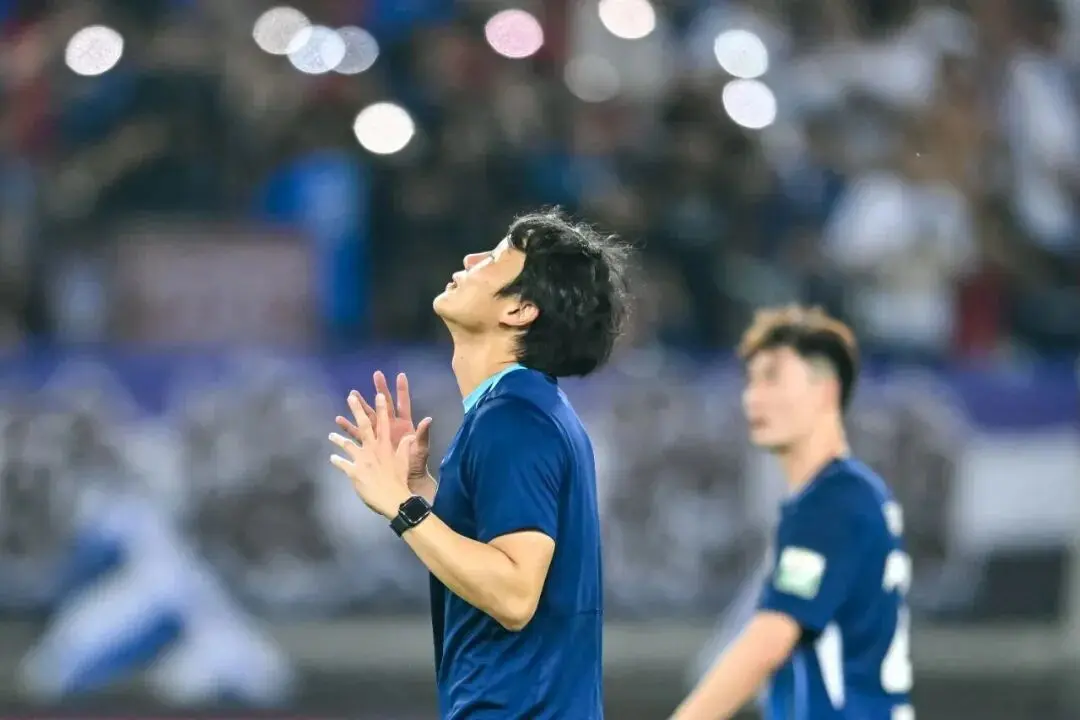 低了球迷观, 通过多平台