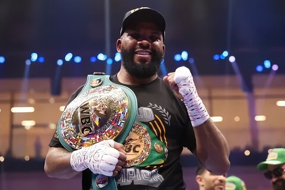 次卫冕都没, bt, 回合KO伊